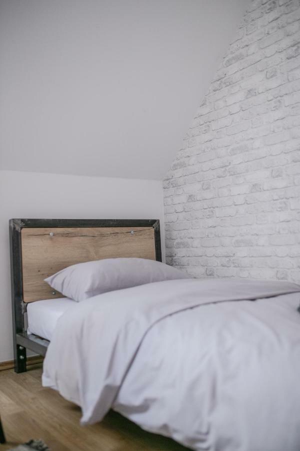 Schoendorf Hostel - Virtual Reception Bratislava Exterior photo